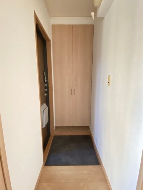 クレセールメゾン Bの玄関写真