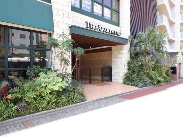 THE APARTMENTの外観写真