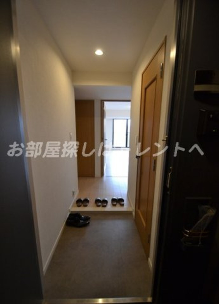 パークアヴェニュー神南の玄関写真