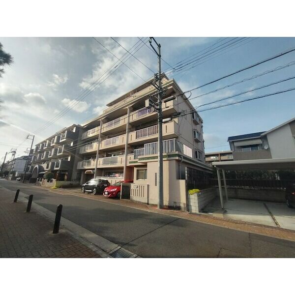浅井マンションの外観写真