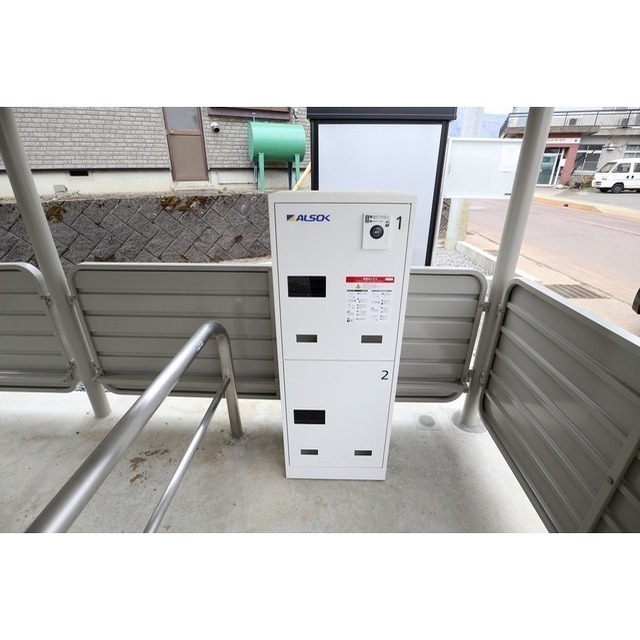 その他　共用の宅配ＢＯＸあり