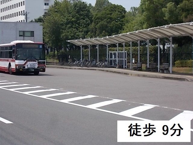 その他　OKBふれあい会館　バス亭（その他）まで700m
