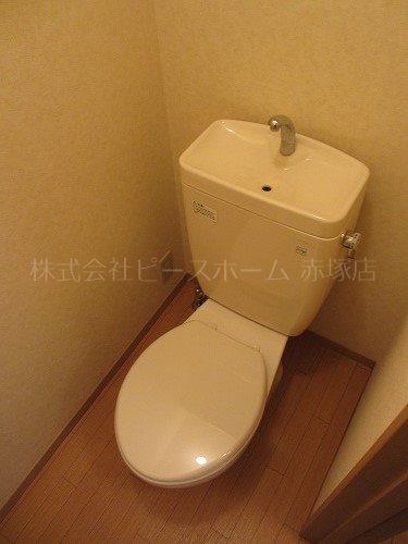 フォレスタ春日のトイレ写真