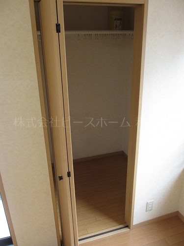 フォレスタ春日の内装写真