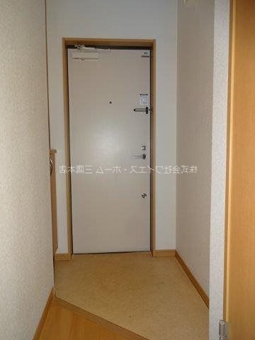 ＪＲ中央線 武蔵境駅 徒歩26分 2階建 築17年の玄関写真