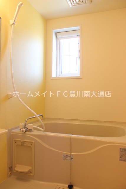 フロント・ヒルの風呂写真