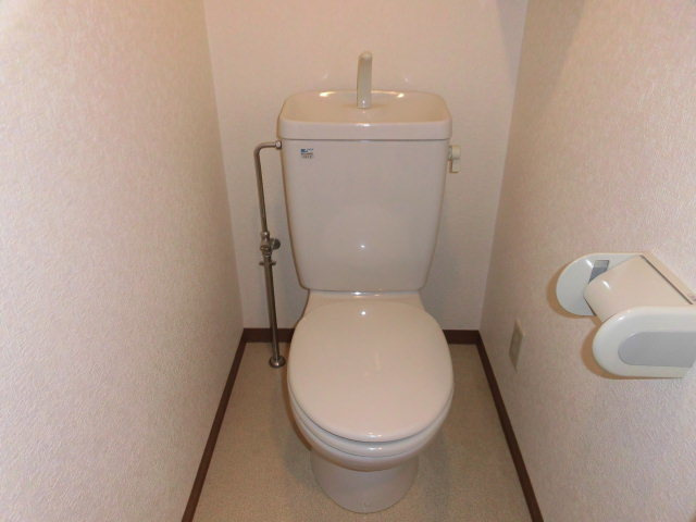 トイレ　清潔感のあるトイレです