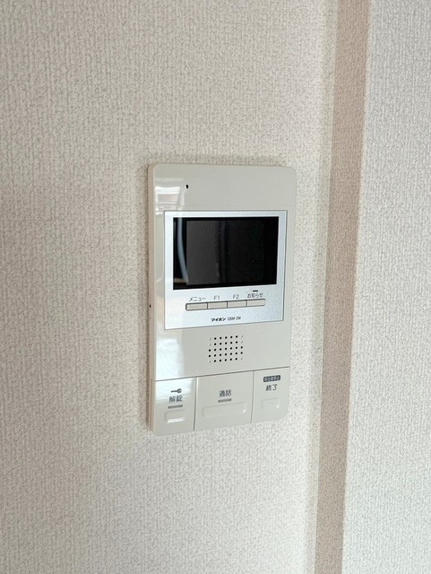 セキュリティ　モニター付きインターホン