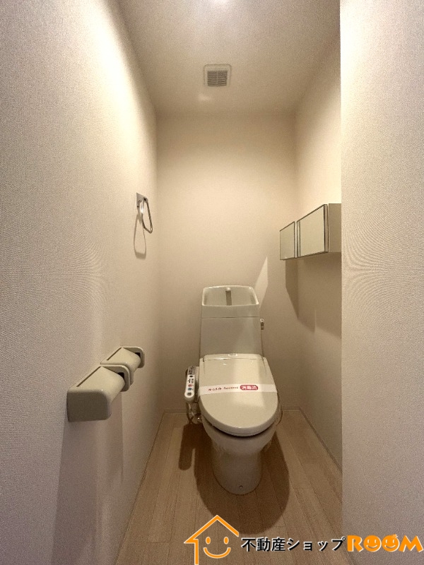 ＪＲ鹿児島本線 西牟田駅 徒歩17分 2階建 築11年のトイレ写真