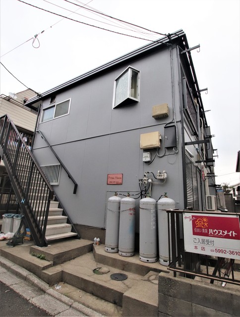 建物外観　★南西向き♪　２階建てアパート★