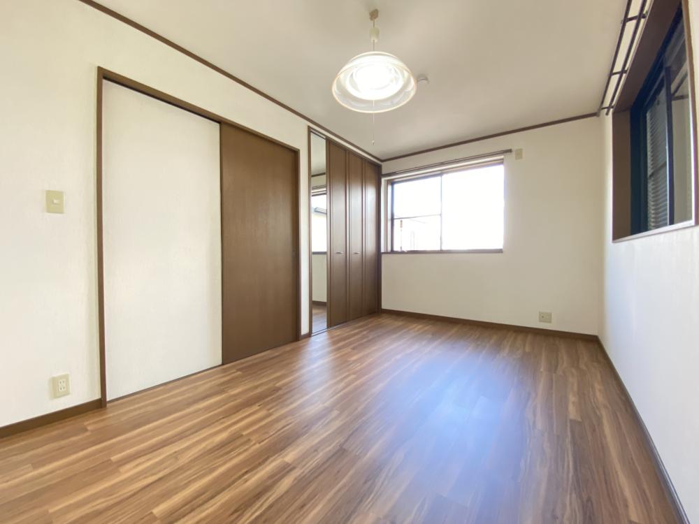 尼崎市上ノ島1丁目戸建ての居間写真