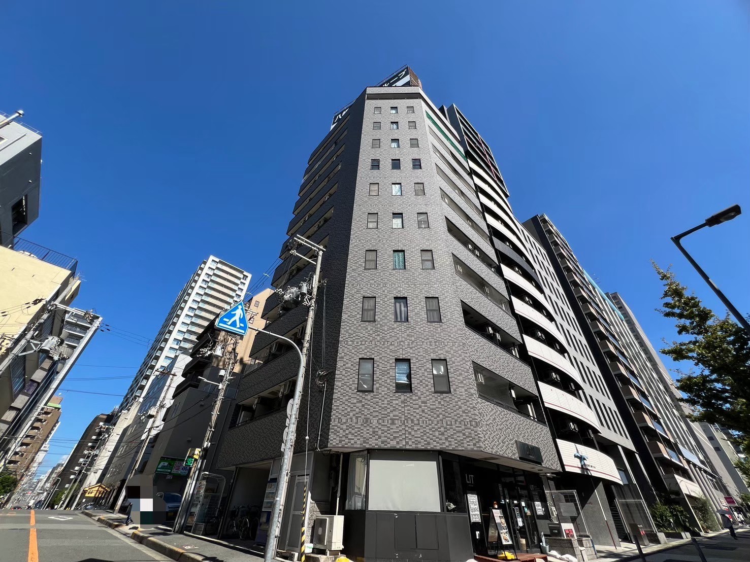 ミストラル本町ウエストの外観写真