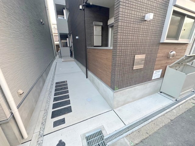 駐車場　敷地内には入居者専用の駐輪スペースもあります。