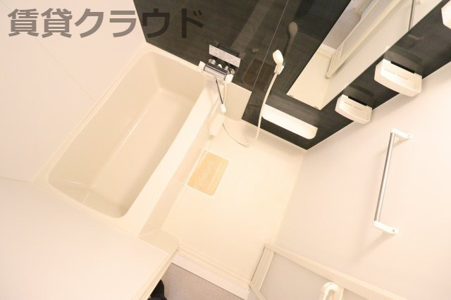 バス・シャワールーム　清潔感あるお風呂で、一日の疲れを癒しましょう！