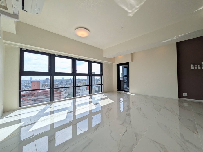 S-RESIDENCE千種belvia TOWERの居間写真