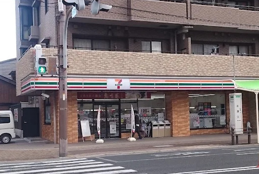 コンビニ　セブンイレブン大阪深江北2丁目店（コンビニ）まで190m