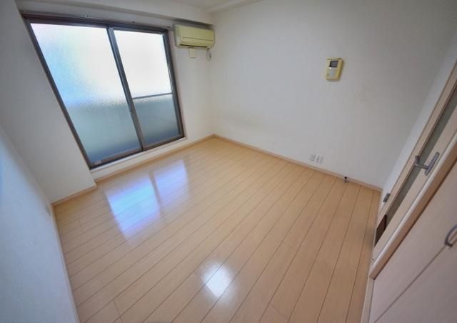 居室・リビング　★★明るいお部屋です★★