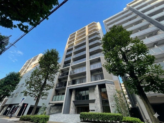 建物外観　※ＡＩによる背景編集を加えています。