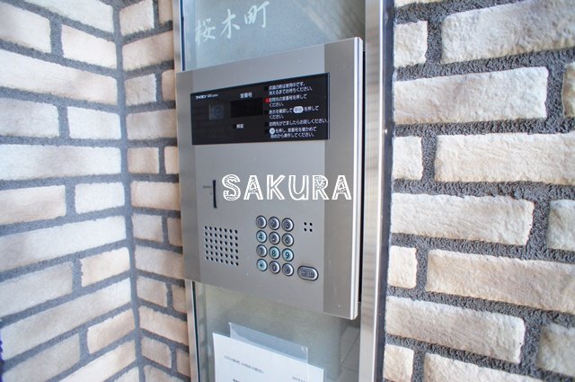 セキュリティ　女性の方でも安心のモニター付きインターホン♪