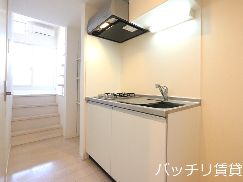 キッチン　画像は同型タイプの為、現状を優先いたします