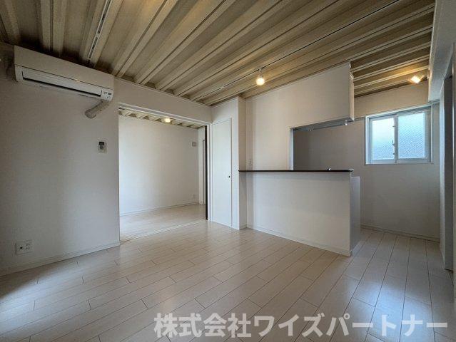 居室・リビング　※同型タイプの為、現状優先