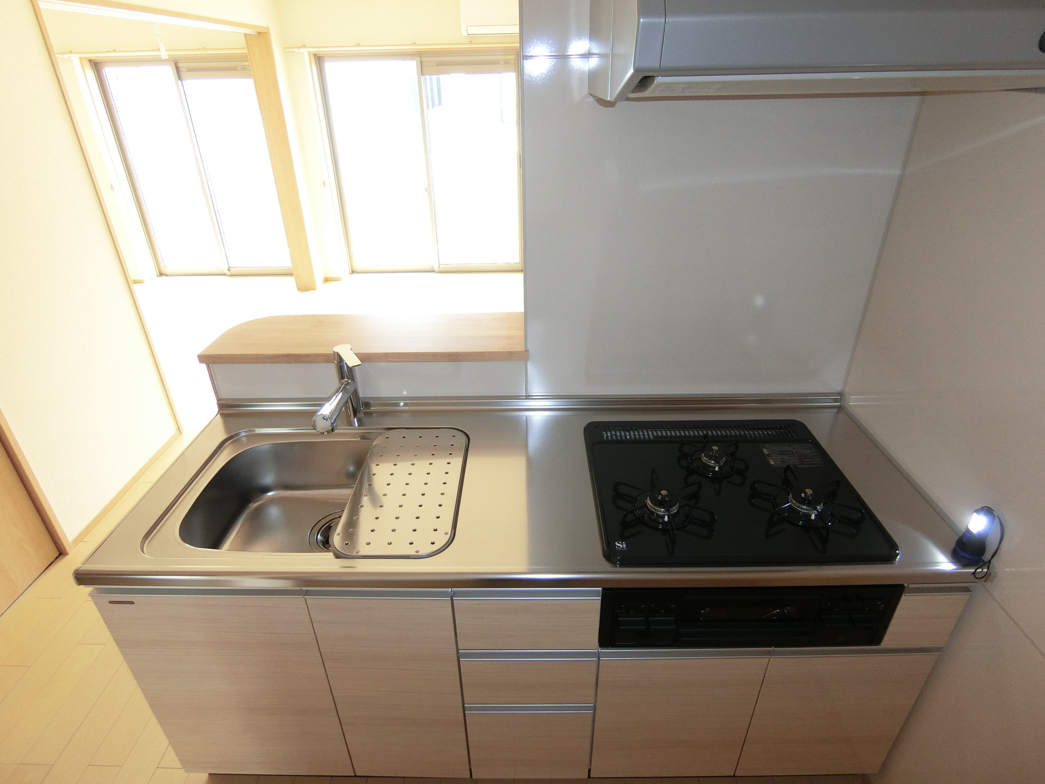 キッチン　対面システムキッチン