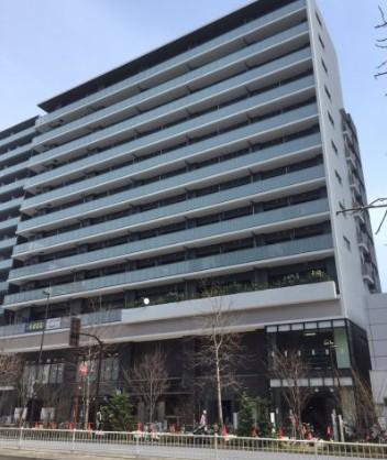 コンフォリア東新宿ステーションフロントの建物外観