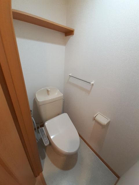 【長浜市弥高町のアパートのトイレ】