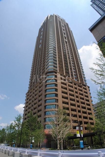 グランフロント大阪オーナーズタワーの建物外観