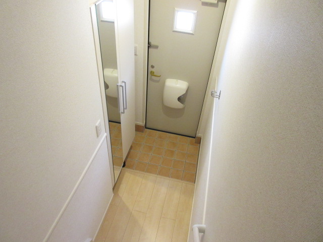 玄関　大きなシューズボックス