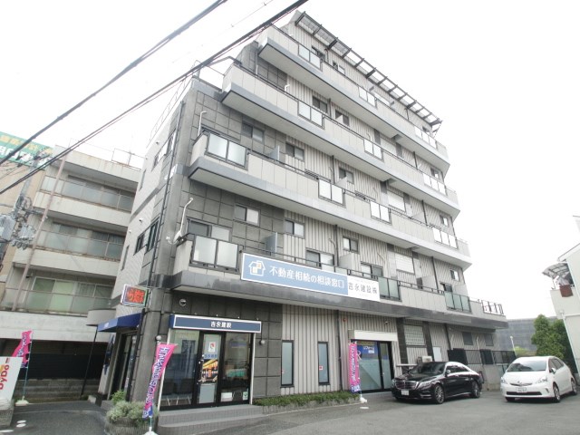 川西市多田桜木のマンションの建物外観