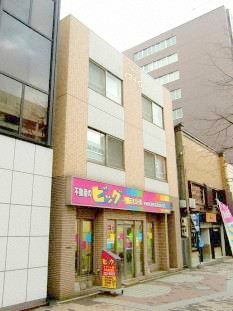 札幌市中央区南四条西のマンションの建物外観