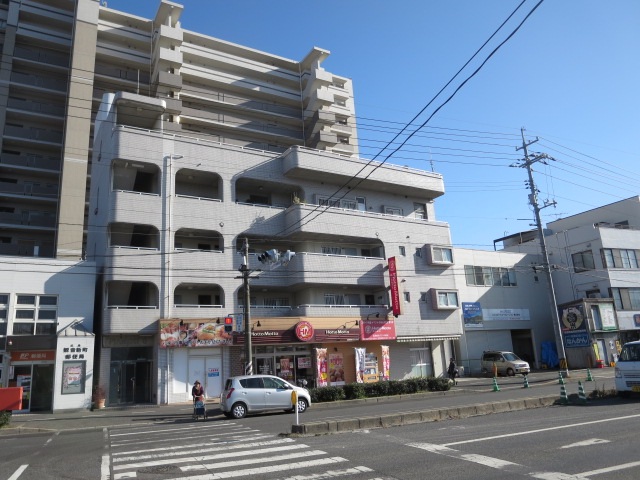 広島市西区観音新町のマンションの建物外観