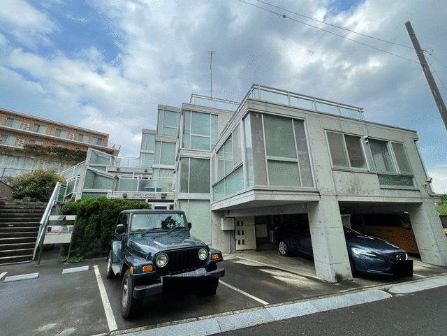 町田市金井のマンションの建物外観