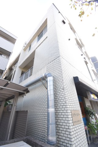 【横浜市保土ケ谷区岩間町のマンションのバルコニー】