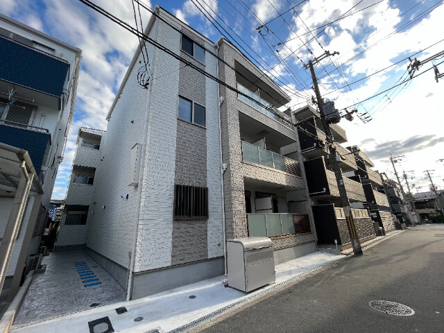 大阪市淀川区田川北のアパートの建物外観