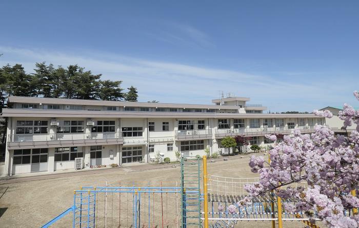 【ハーモニーハウスの小学校】