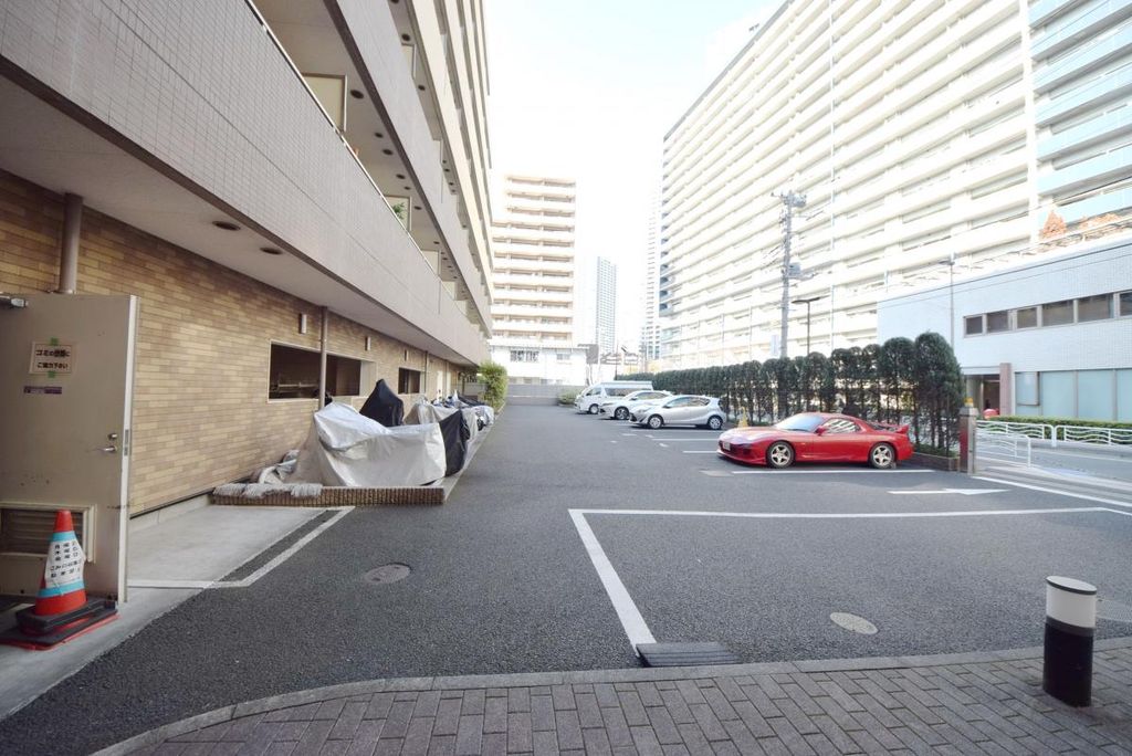 【江東区豊洲のマンションの駐車場】