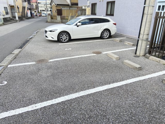 【ユニオン天王台の駐車場】