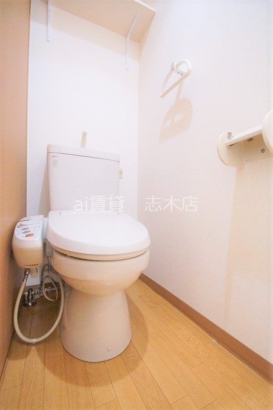 トイレ　※別号室写真