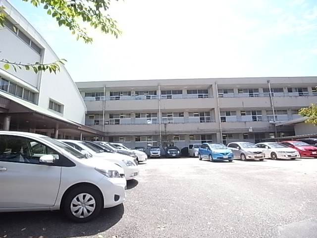 小学校　総社市立総社小学校（小学校）まで225m