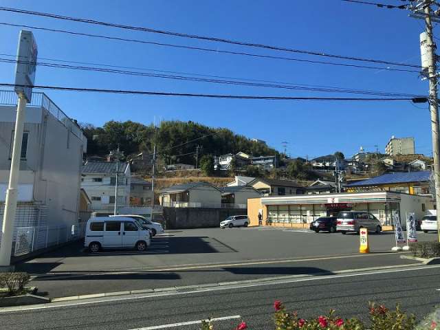 コンビニ　セブンイレブン鹿児島中山小南店（コンビニ）まで577m
