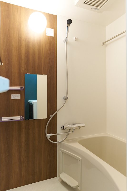 バス・シャワールーム