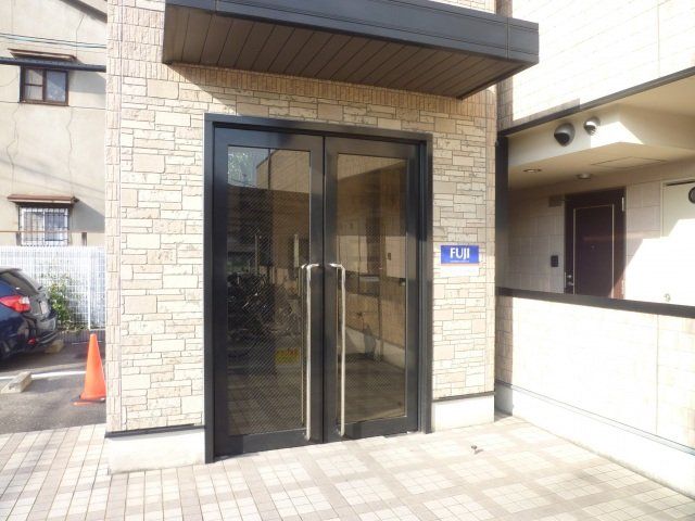 エントランス　エントランス入口です。