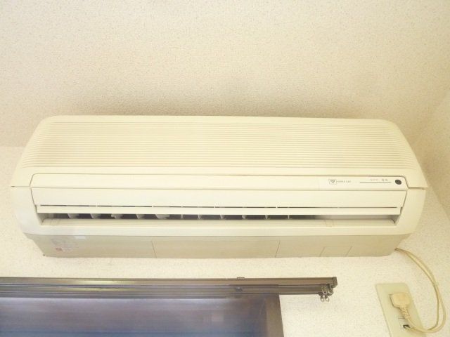 その他設備　エアコン一基付いています。
