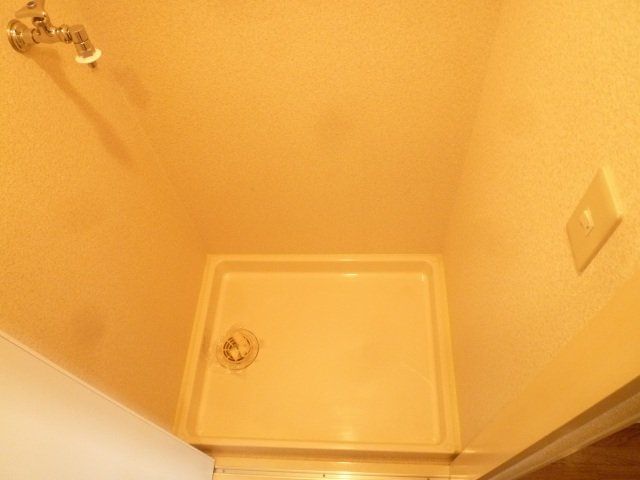 その他　室内洗濯機置場があります。