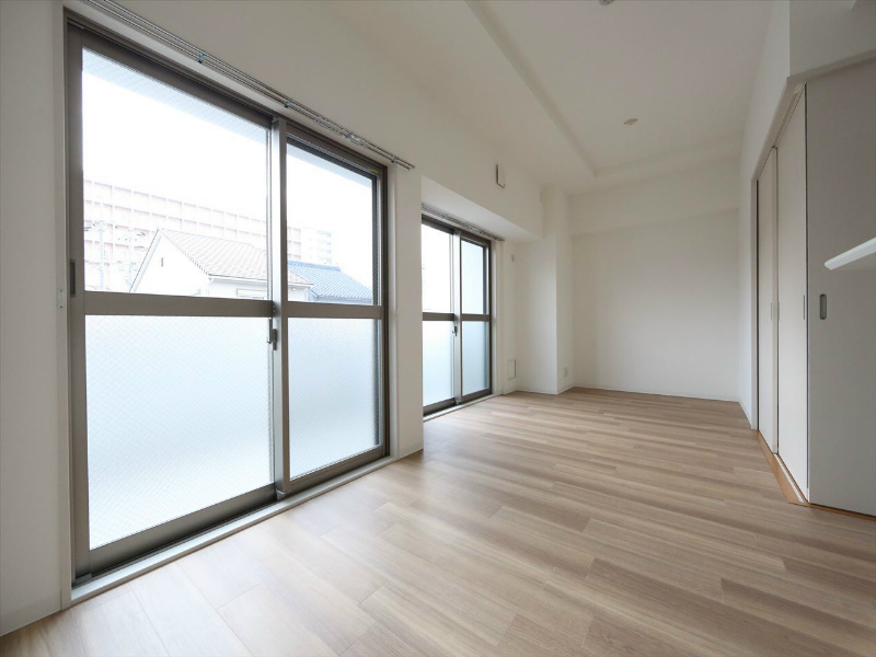 バルコニー　ＬＤＫ15.3帖　洋室5.5帖とつなげても仕切っても使えます