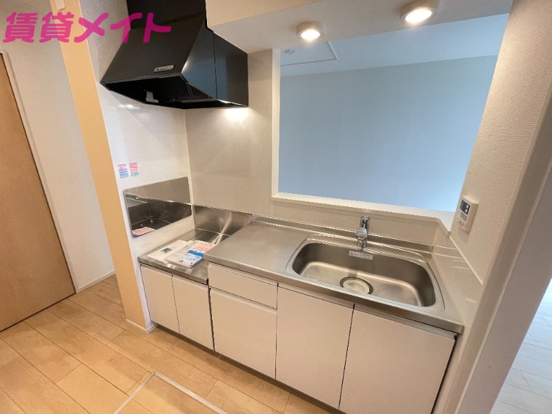 キッチン　同型参考写真