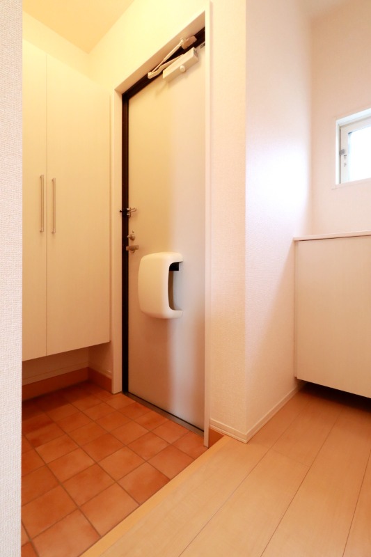 玄関　図面と現状に相違がある場合には現状を優先