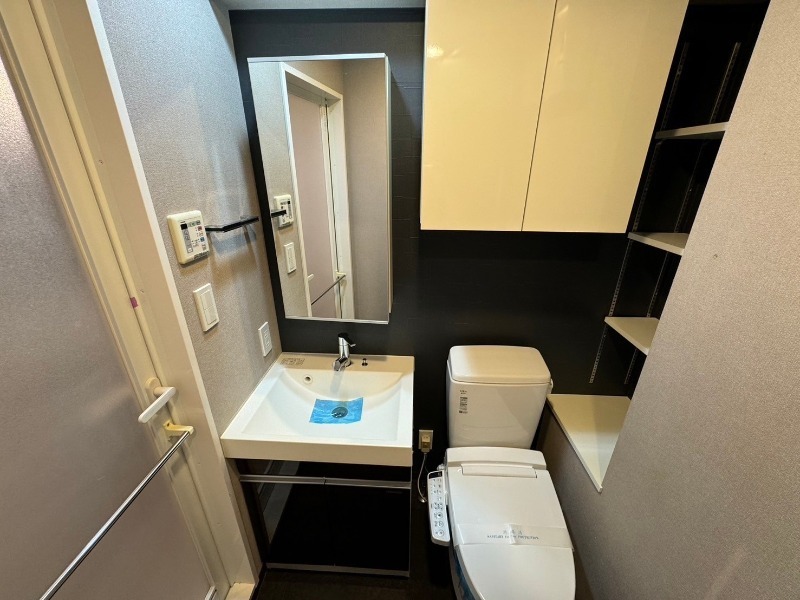 洗面設備　身支度に欠かせない独立洗面台♪